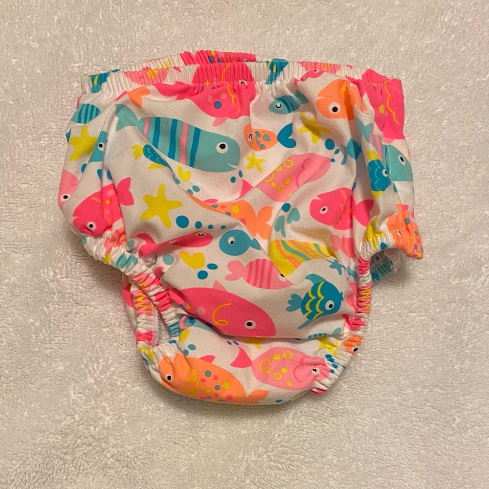 ⭐️5/$12⭐️ Swim Diaper 6-12 months